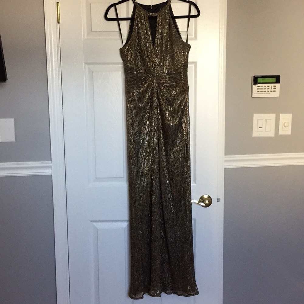 Gown dress
